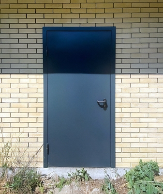 Уличная пожаростойкая дверь